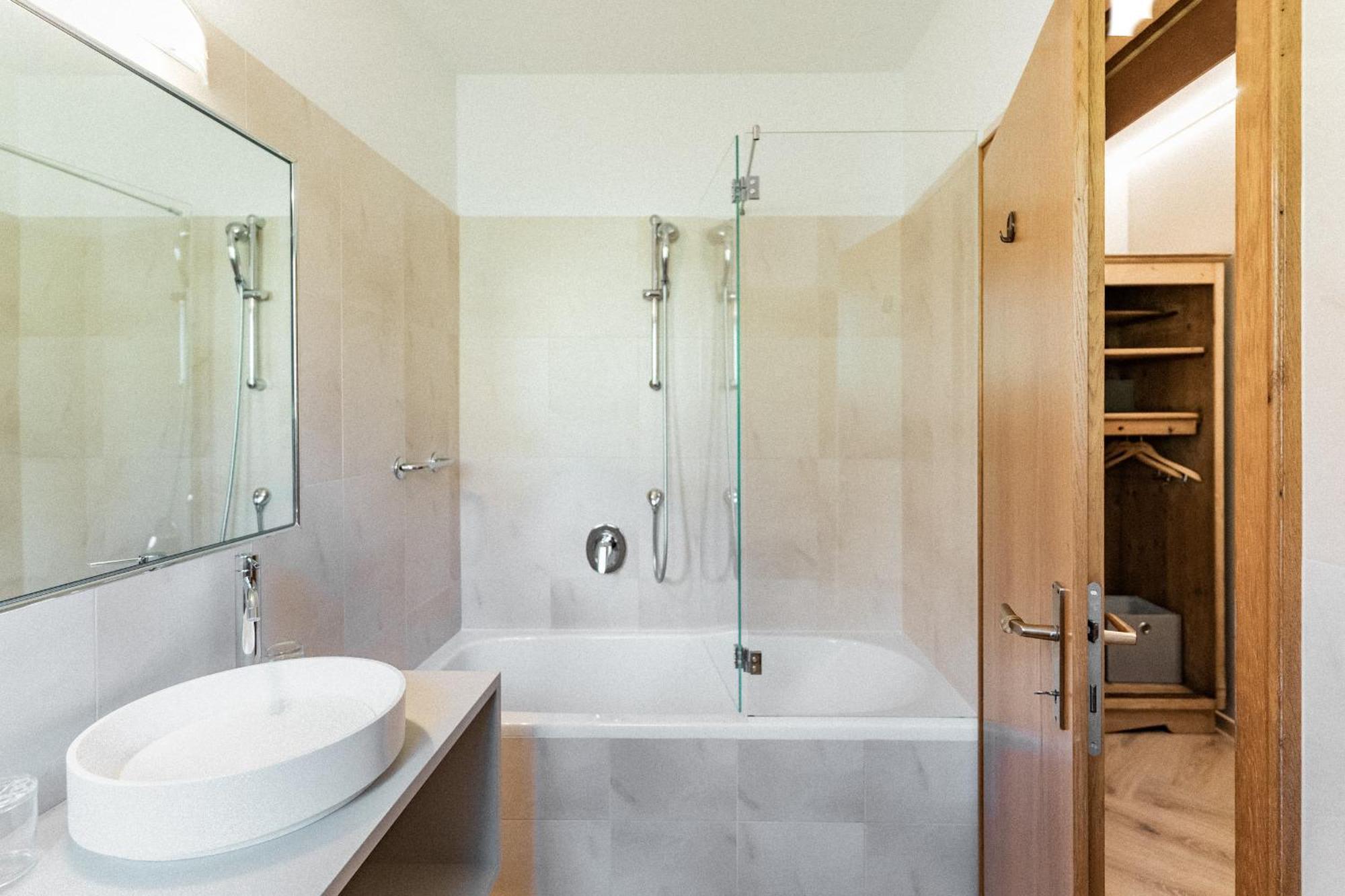 Baecksteinerhof Villa Merano Szoba fotó